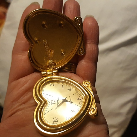 Timex Locket Clock - Picture 3 of 3